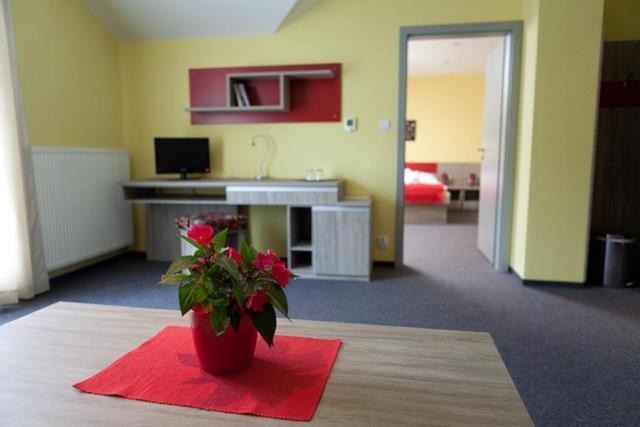 F - Team Hotel Liptovsky Hradok Phòng bức ảnh