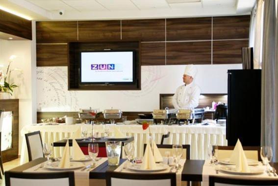 F - Team Hotel Liptovsky Hradok Ngoại thất bức ảnh