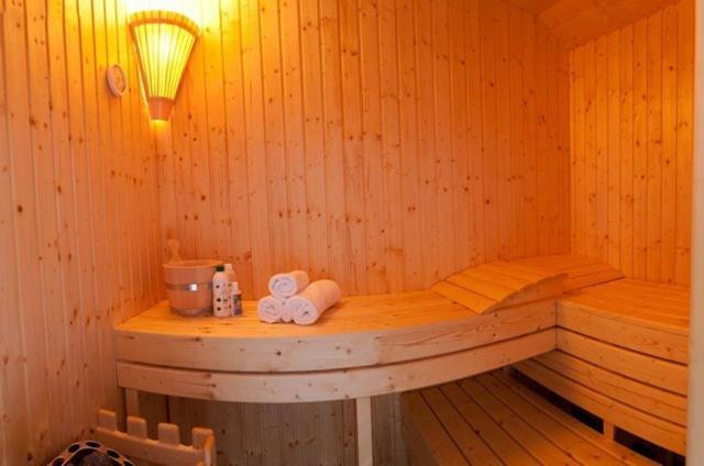 F - Team Hotel Liptovsky Hradok Ngoại thất bức ảnh